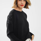 Q2 Black long sleeves sweater with sequins on the shoulders