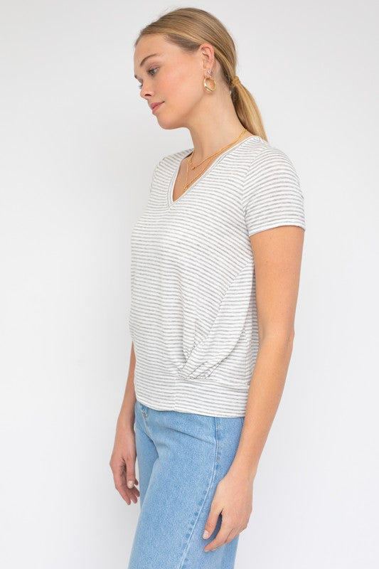 Short Sleeve V-Neck Twist Front Top, Gilli