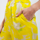 WIDE LEG TROUSERS IN YELLOW FLORAL, Q2