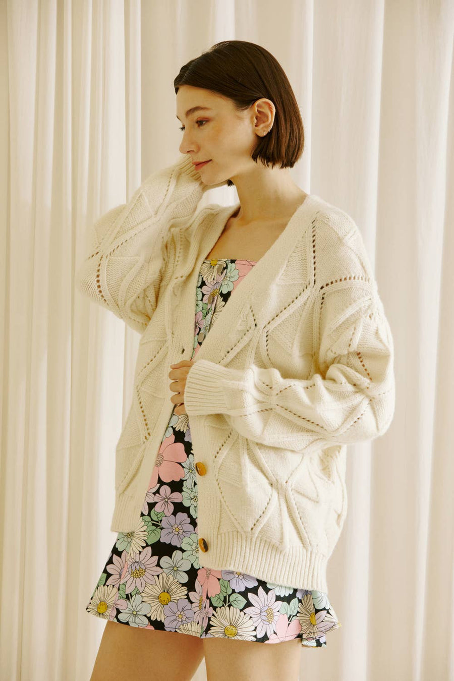 STORIA - Monochromatic Diamond Knit Cardigan