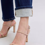 3040a4a6-70c2-46db-b898-12cbd835fa28-Max