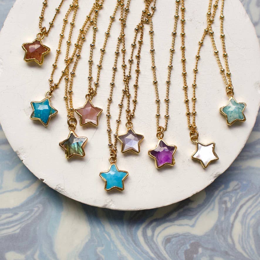 a.v. max - Mini Star Semi Necklace