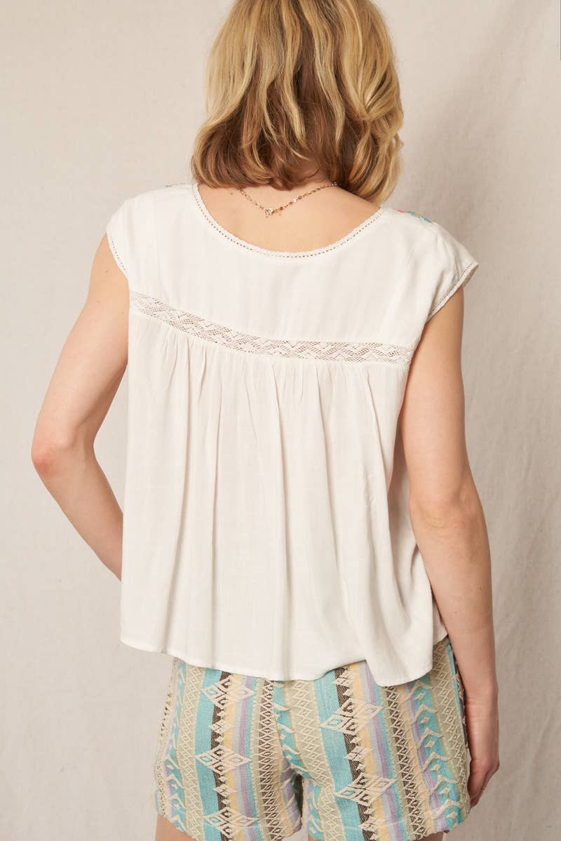 En Crème - Cap Sleeve Floral Embroidered Blouse