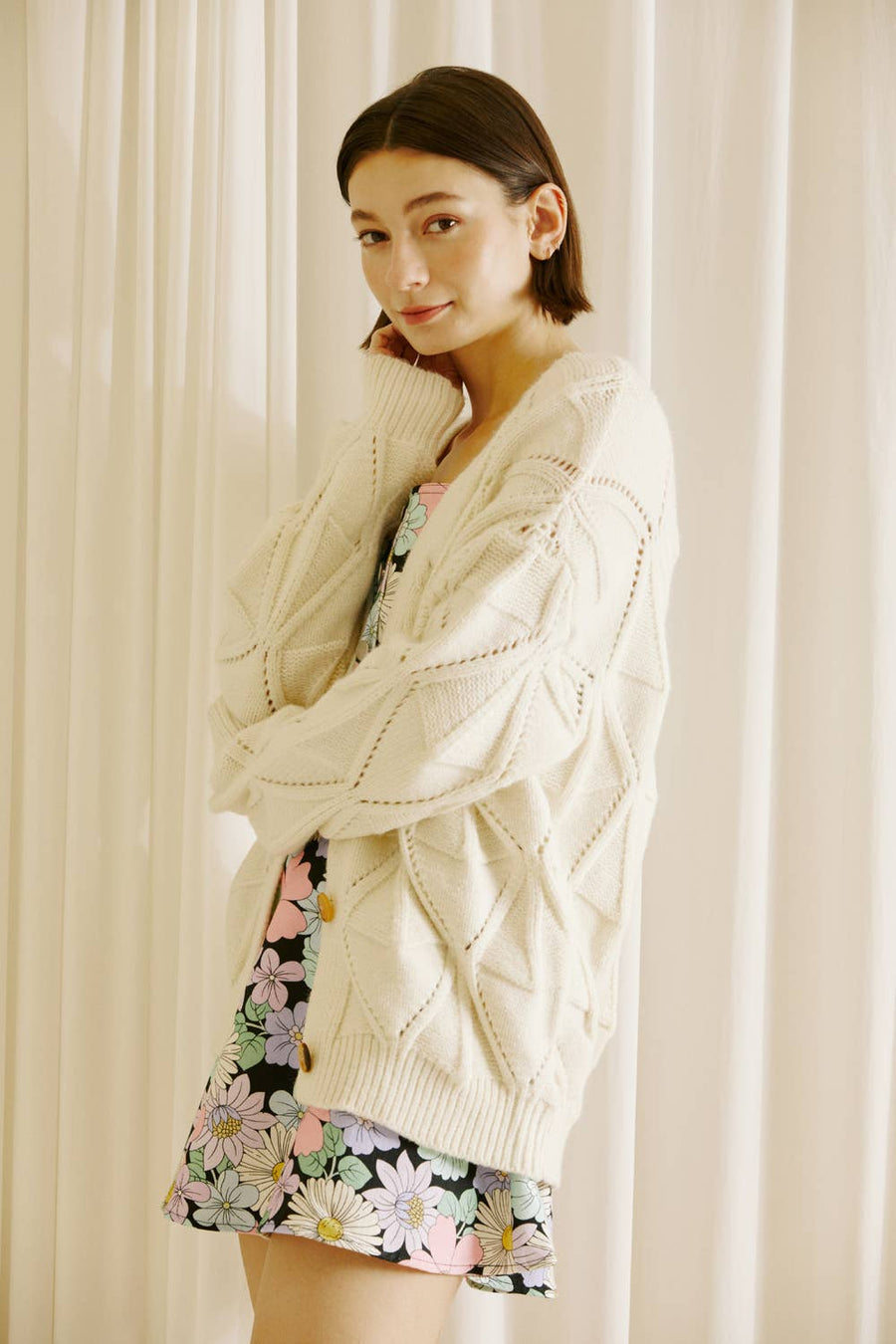 STORIA - Monochromatic Diamond Knit Cardigan