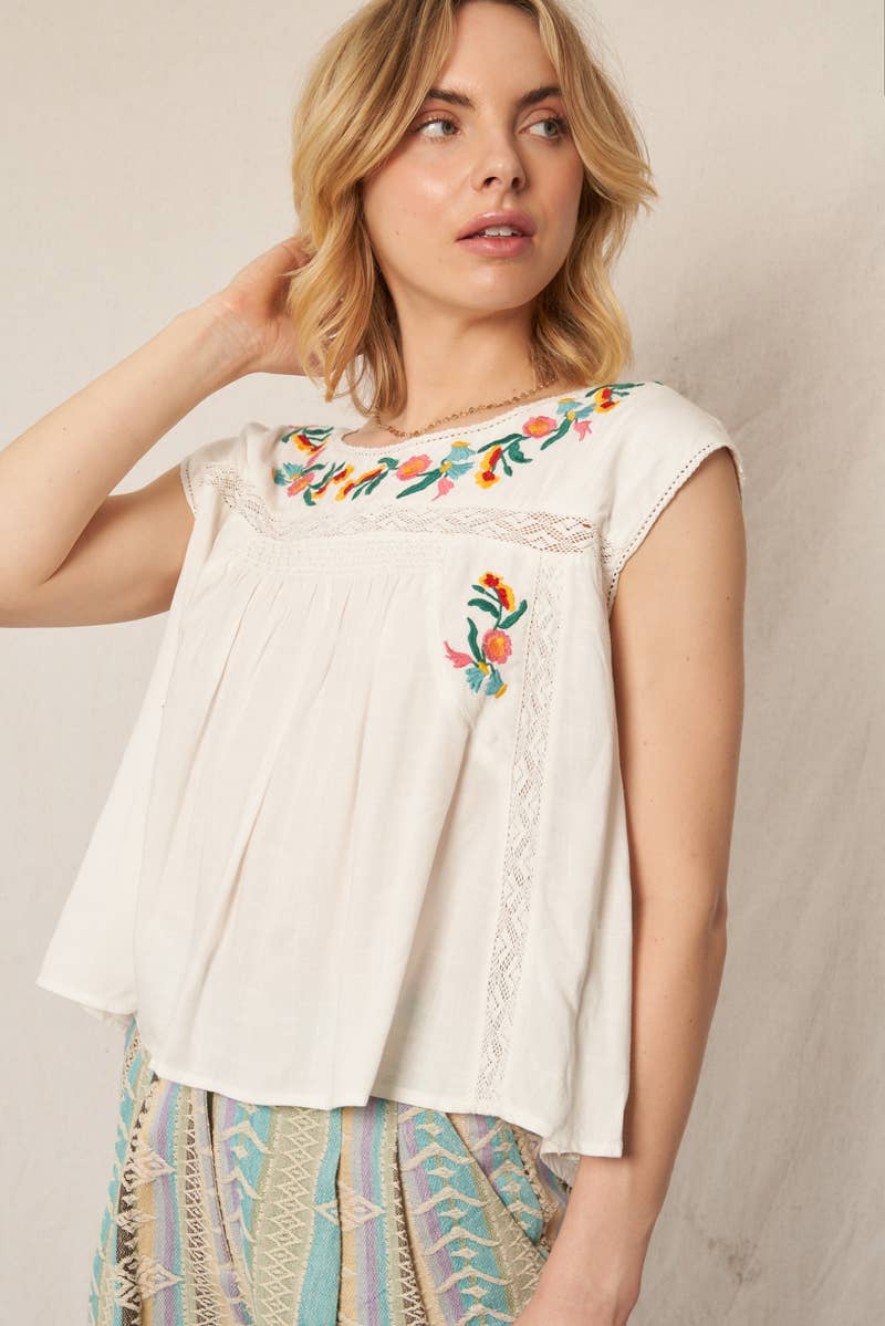 En Crème - Cap Sleeve Floral Embroidered Blouse