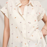 En Crème - Floral Embroidery Button Down Shirt