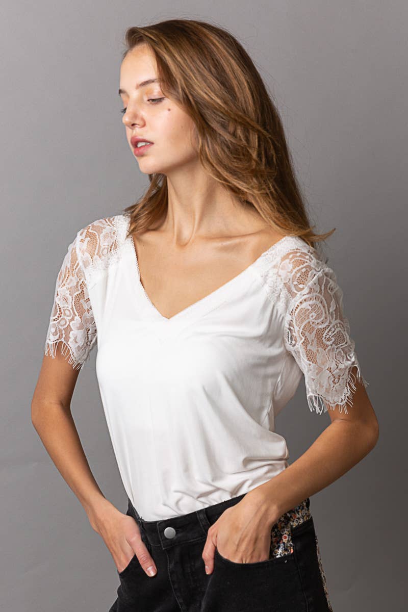 Pol Clothing - 1/2 lace sleeve v-neck tee