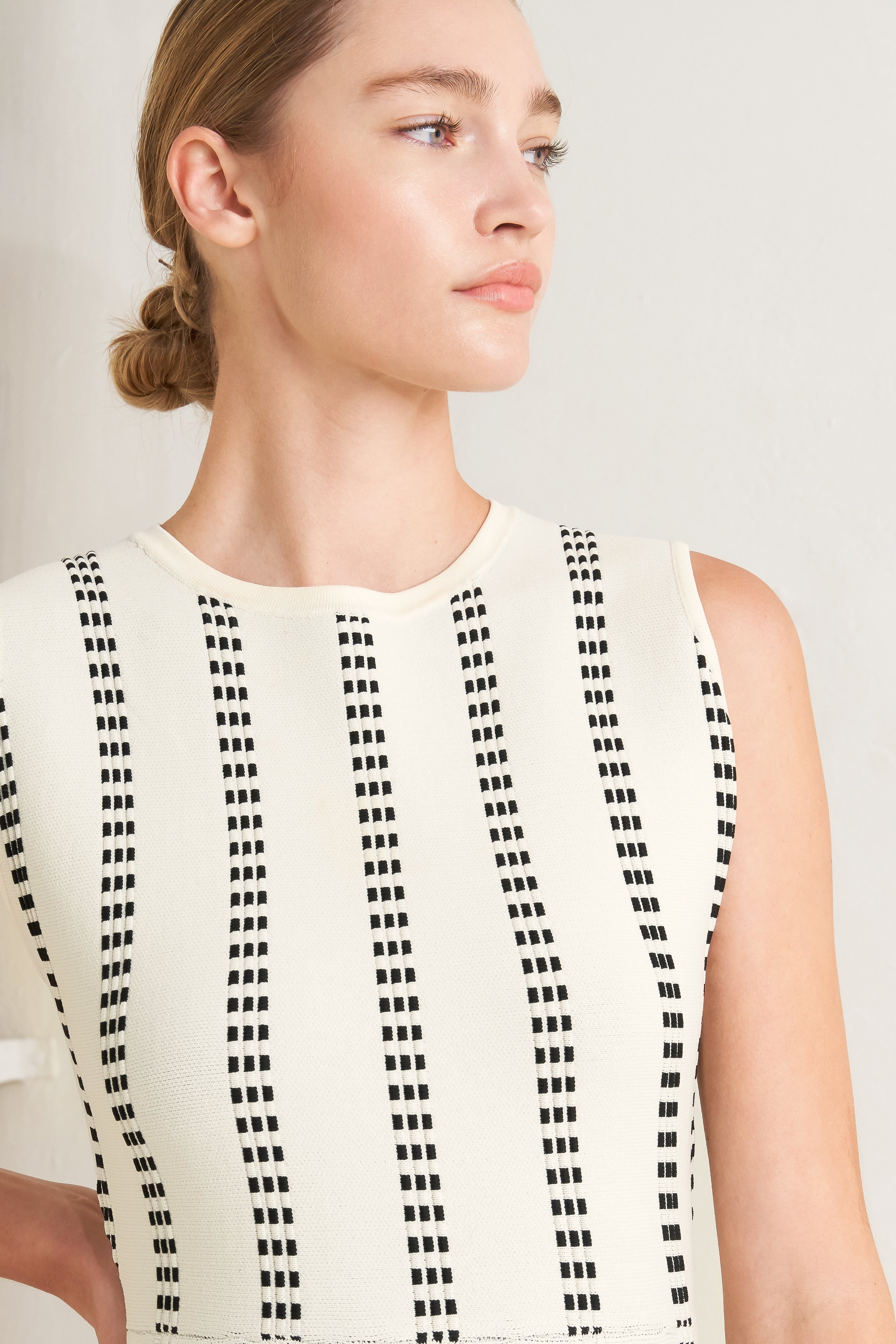 PERFECTLY POISED JACQUARD SWEATER MIDI DRESS, Flying Tomato