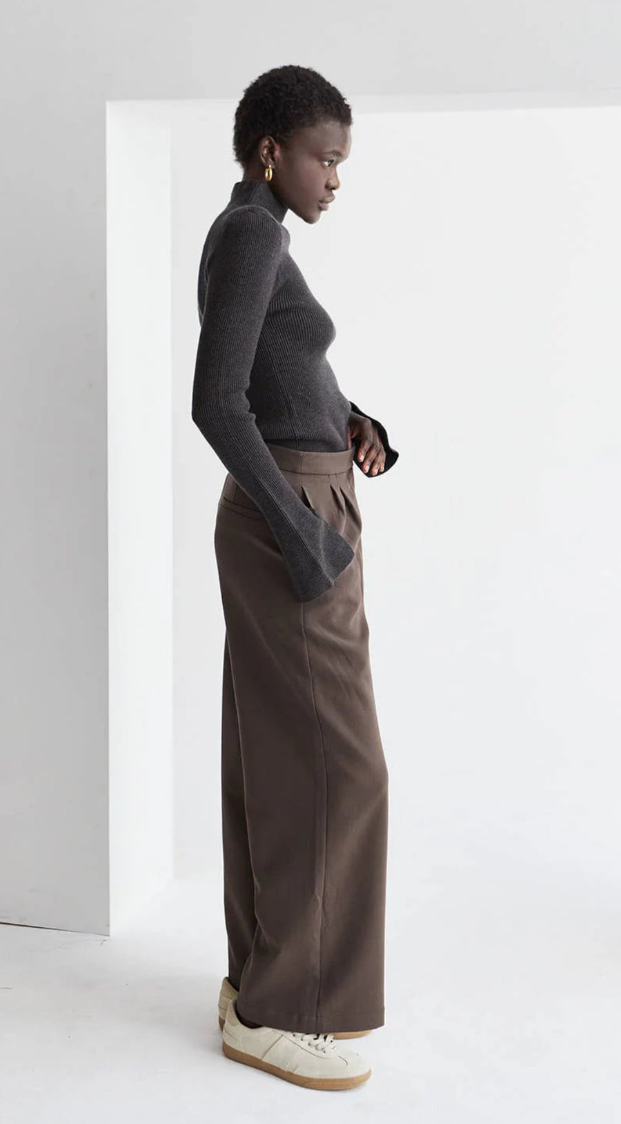 Crescent -Shayne Wide Leg Trousers in Stone