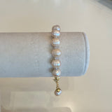 Pearl bracelet with crystal beads
