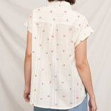 En Crème - Floral Embroidery Button Down Shirt
