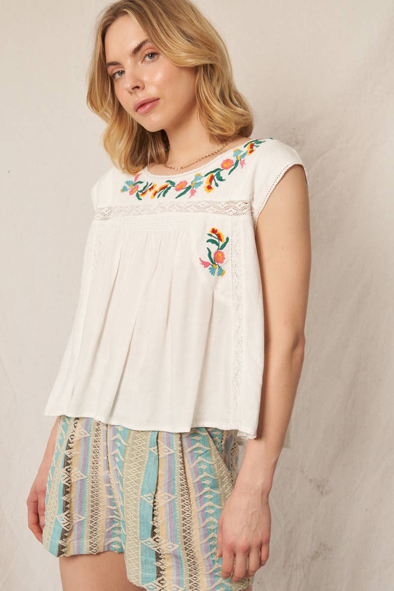 En Crème - Cap Sleeve Floral Embroidered Blouse