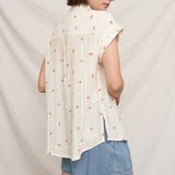 En Crème - Floral Embroidery Button Down Shirt
