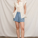 En Crème - Floral Embroidery Button Down Shirt