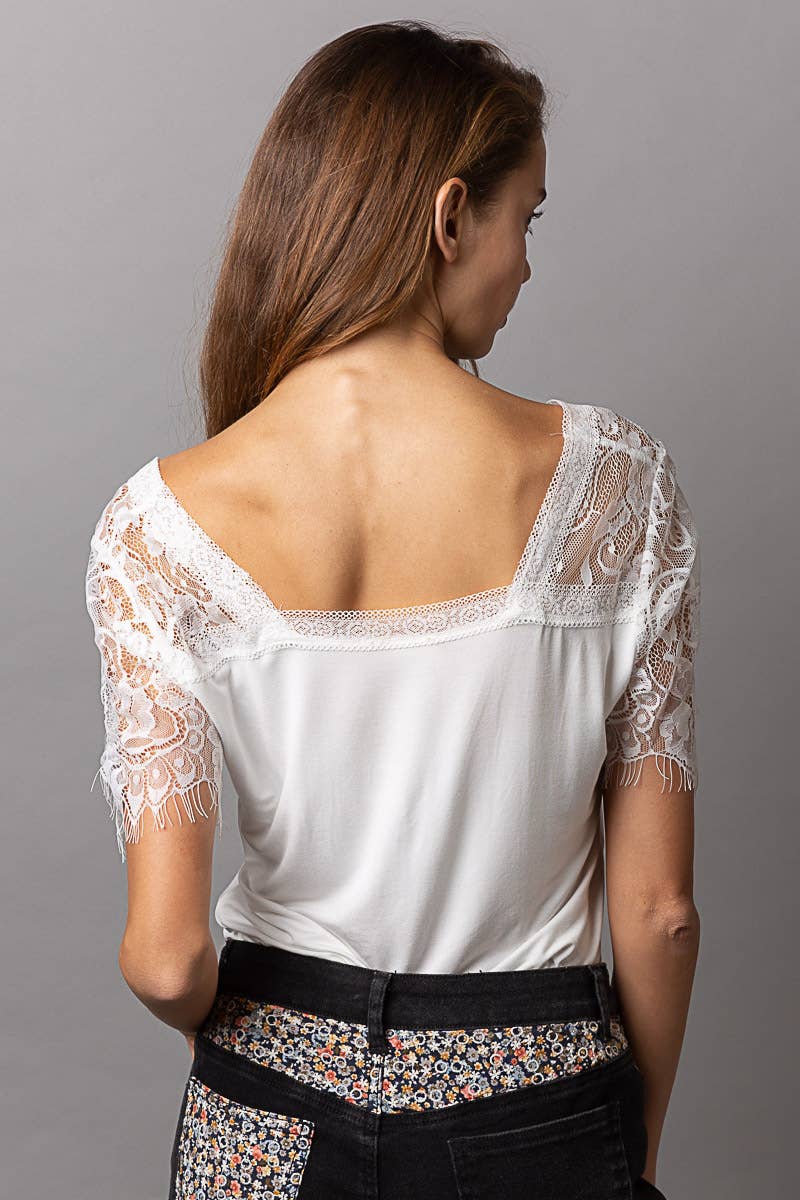 Pol Clothing - 1/2 lace sleeve v-neck tee