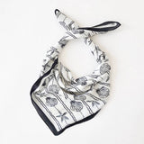 Pretty Simple - Alice Square Scarf